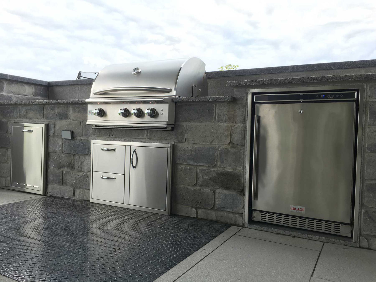 5 conseils avant de vous lancer dans un projet de cuisine extérieure - BBQ Québec