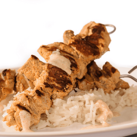 Brochettes de porc ou de tofu à la libanaise avec une sauce à l'ail et du riz aux vermicelles - BBQ Québec