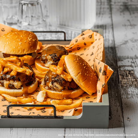 Le Poutine-Burger ultime - BBQ Québec