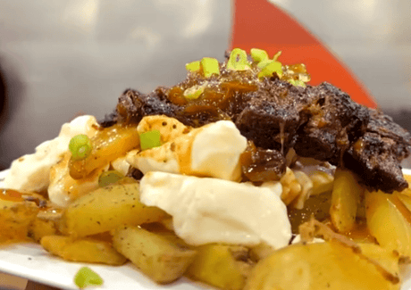 Poutine à la « brisket » de bœuf - BBQ Québec