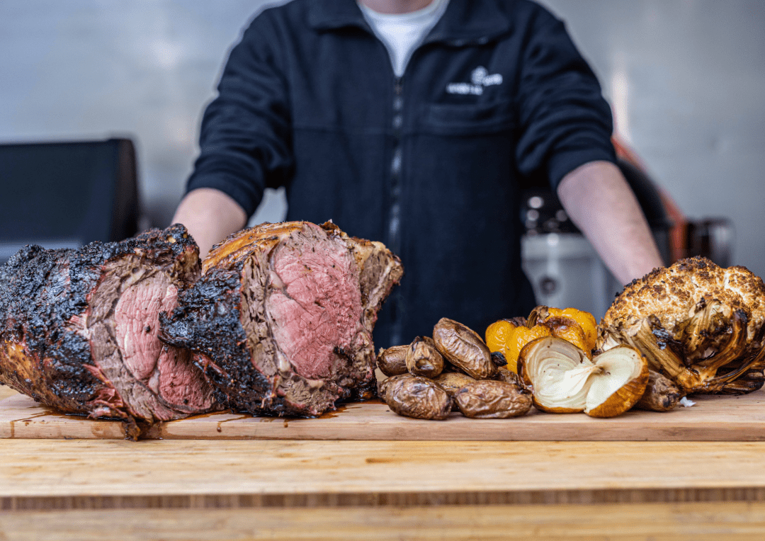 Rôti de « rib steak » complet cuit au tournebroche - BBQ Québec