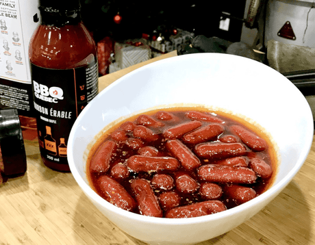 Saucisses dans le sirop… fumées! - BBQ Québec