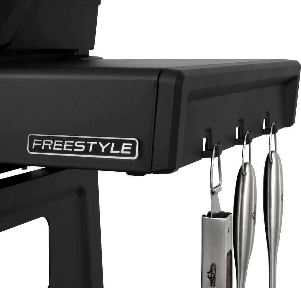 F365DPMK - 1 - Napoleon - Freestyle 365 noir mat - LP - BBQ Québec